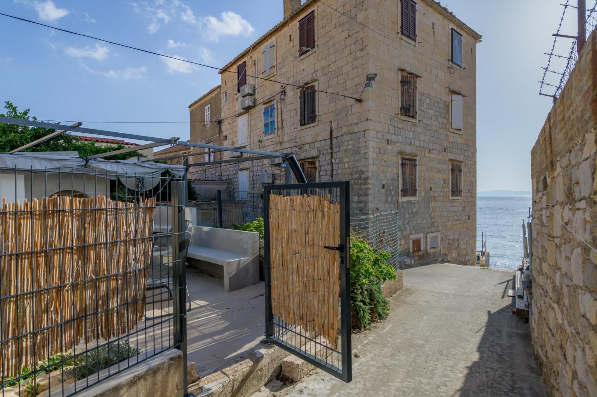 Tiny Secret House Apartment Komiža Exterior foto